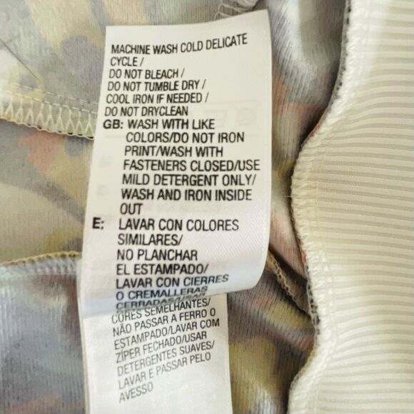 Adidas x Farm Rio Firebird Tucanario Track Jacket Size Medium - Picture 8 of 12